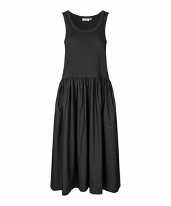 Naha Sleeveless Dress | Black Solid | Masai Copenhagen