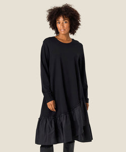 Nell Tiered Dress | Black Solid | Masai Copenhagen