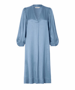 Nalo Smocked Sleeve Midi Dress | Ashley Blue Solid | Masai Copenhagen
