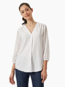 Chiffon V-Neck Kelly Blouse in the Color NYC White | Jones New York 